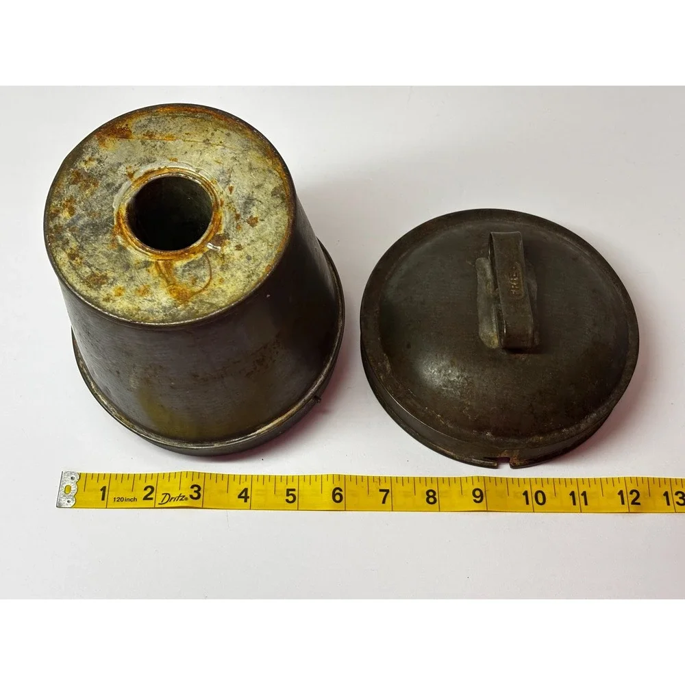 Bundt Cake Pan Jell-O Mold Locking Lid Triangle Vintage Fries
